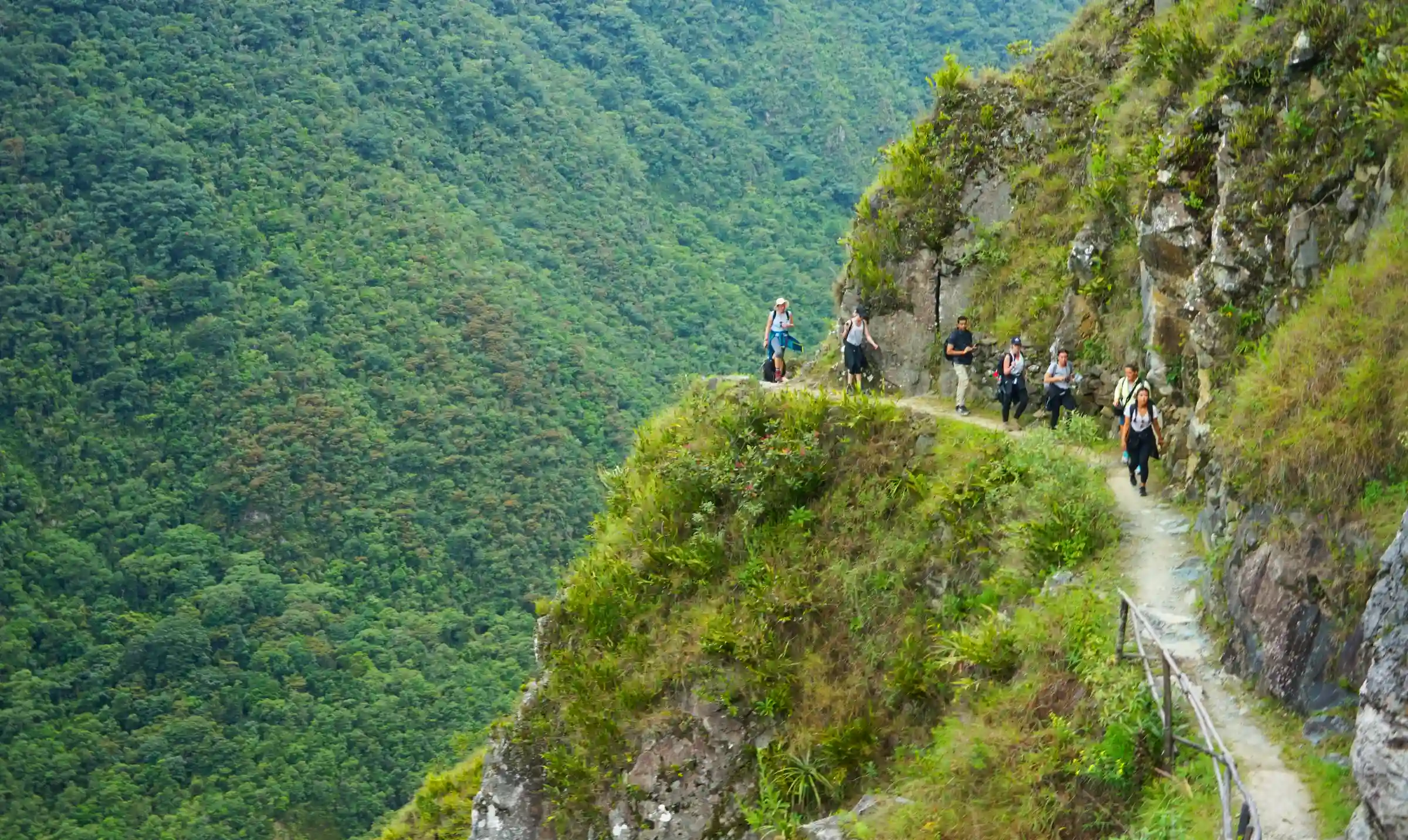 path-for-short-inca-trail-to-machu-picchu-hike